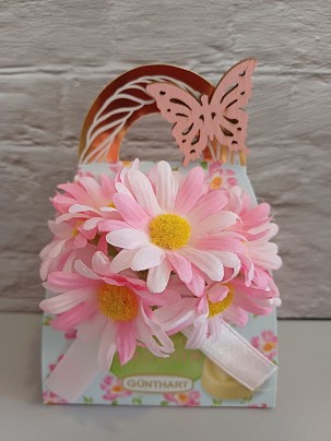 Fehércsokoládé praliné nugátkrémes töltelékkel